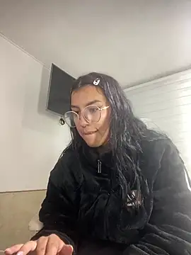 GabyLopez Pink online show from 08-04-26, 03:22