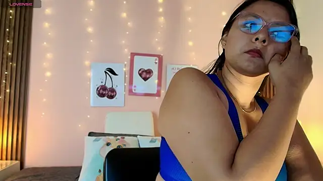 katty collet online show from 06-18-26, 02:00