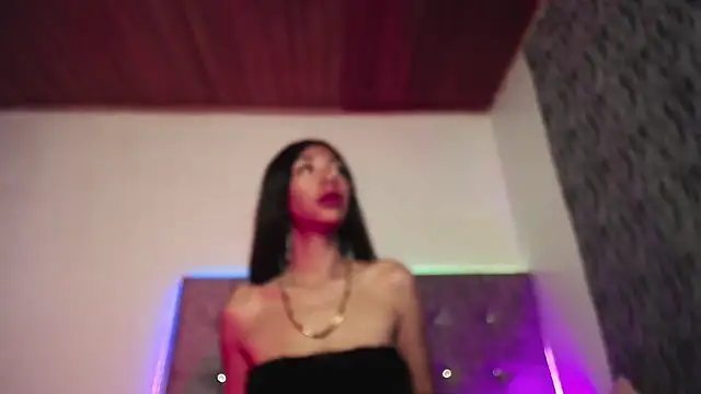 Snapshot of zira_lux chatting on 06-26-26, 03:56 zira lux online show from 06-26-26, 03:56