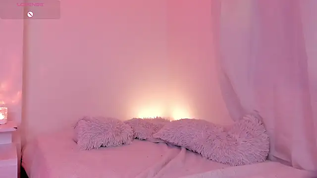 lana moontt online show from 07-28-26, 12:07