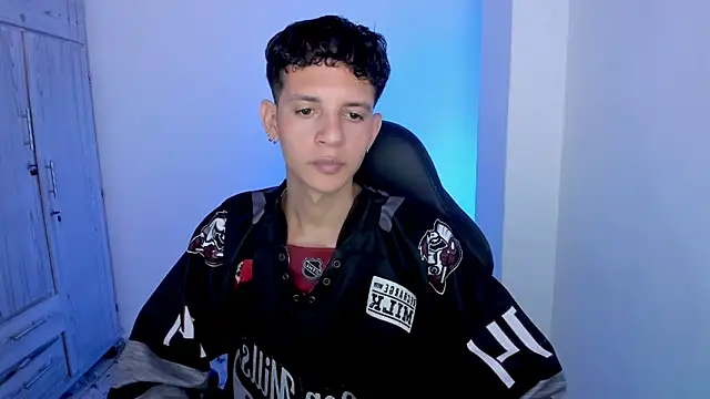 tylerrnova online show from 07-02-26, 03:23