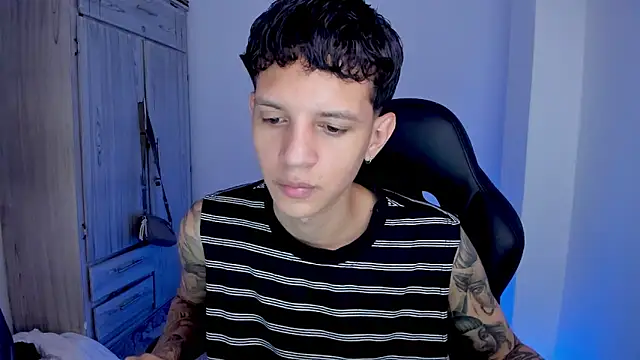 tylerrnova online show from 08-03-26, 03:25