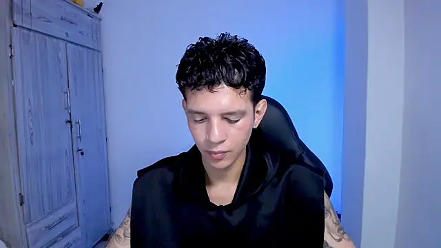 tylerrnova online show from 06-20-26, 03:22