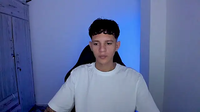 tylerrnova online show from 06-27-26, 03:23