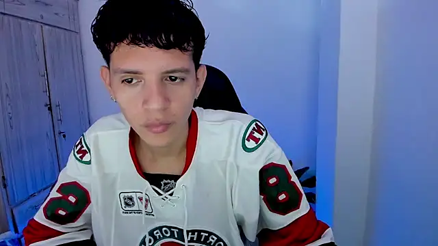 tylerrnova online show from 07-18-26, 03:15