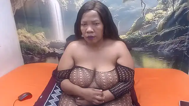 CURVYELEGANCExxx online show from 07-15-26, 04:41