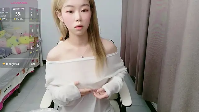 xiaoshenlove030 online show from 07-20-26, 10:39