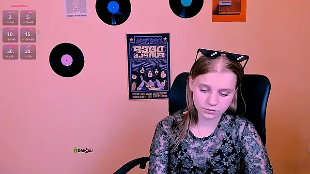 bella sky11 online show from 06-21-26, 01:28