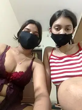 pooja riya online show from 07-25-26, 04:02