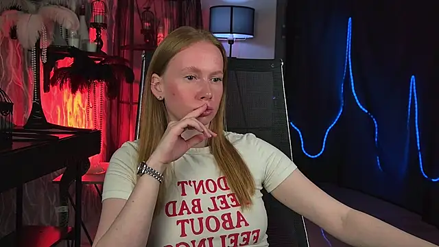 BellaRosewood online show from 07-14-26, 05:34