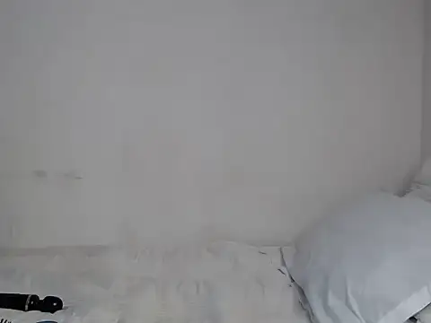 SlenderDiamond online show from 06-26-26, 05:46