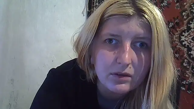 SofiaCharmi online show from 06-18-26, 02:32