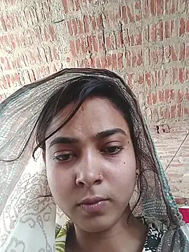 Simran 143 online show from 06-18-26, 07:40