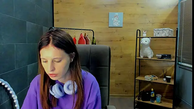 Snapshot of SusannFisher chatting on 07-01-26, 09:53 SusannFisher online show from 07-01-26, 09:53