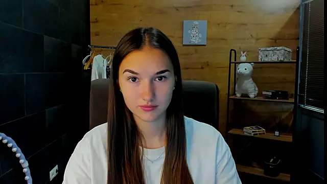 DianaaHill online show from 07-07-26, 09:13