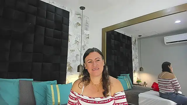 CharlotteG  online show from 07-29-26, 01:32