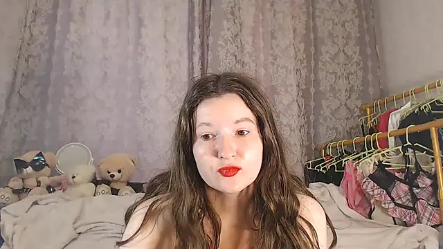 ChloeBrooklyn online show from 07-13-26, 11:04