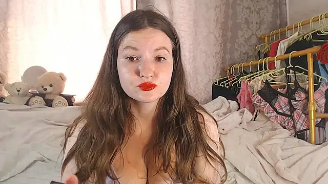 ChloeBrooklyn online show from 07-12-26, 05:41