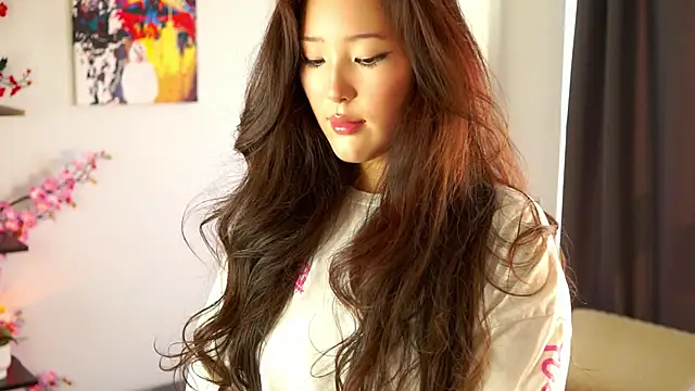 Lillie sunn online show from 06-19-26, 12:33