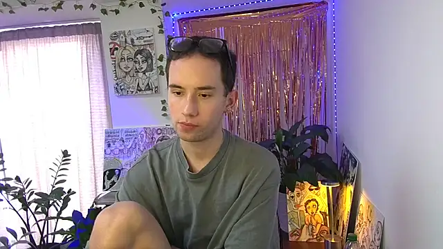 Angel V  online show from 06-18-26, 04:12