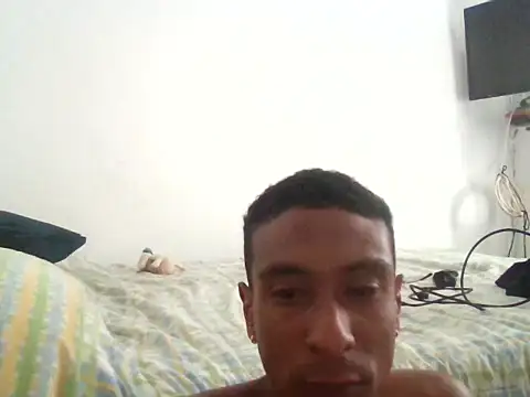 Snapshot of smokepurpxxx chatting on 07-02-26, 06:14 smokepurpxxx online show from 07-02-26, 06:14