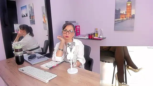 Greta Borbon  online show from 07-15-26, 12:12