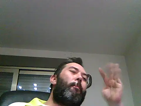 Snapshot of SirFrankonde chatting on 06-29-26, 06:40 SirFrankonde online show from 06-29-26, 06:40
