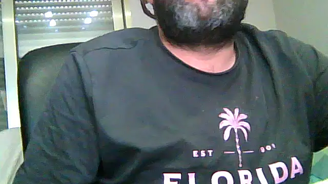 Snapshot of SirFrankonde chatting on 07-03-26, 10:33 SirFrankonde online show from 07-03-26, 10:33
