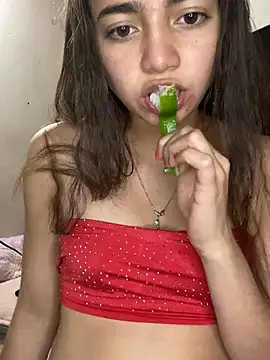 Julia valentina online show from 06-25-26, 02:20