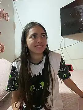 Julia valentina online show from 06-19-26, 03:01