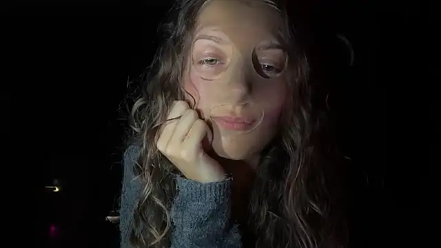 Snapshot of lustgrotte27 chatting on 06-19-26, 07:09 lustgrotte27 online show from 06-19-26, 07:09