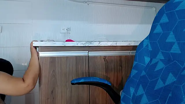 KellyShibary online show from 07-18-26, 11:41