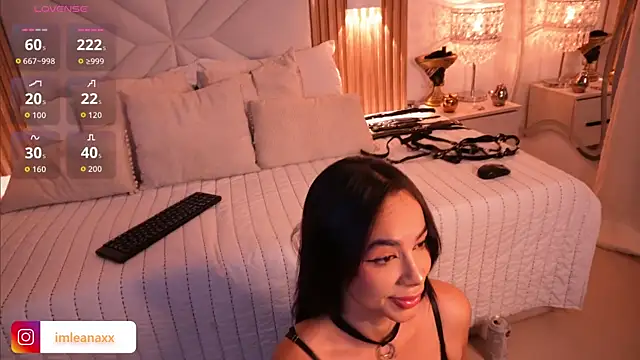 Snapshot of imLeanna_ chatting on 07-16-26, 10:07 imLeanna online show from 07-16-26, 10:07