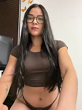 Ivyglow online show from 06-28-26, 10:16
