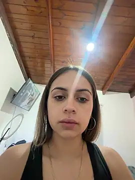 Snapshot of selina-sky chatting on 07-14-26, 02:01 selina-sky online show from 07-14-26, 02:01
