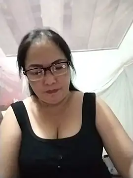 Naaya8109 online show from 07-11-26, 02:12