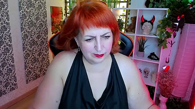 Joana Woods online show from 07-08-26, 08:26