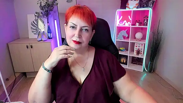 Joana Woods online show from 07-10-26, 08:36