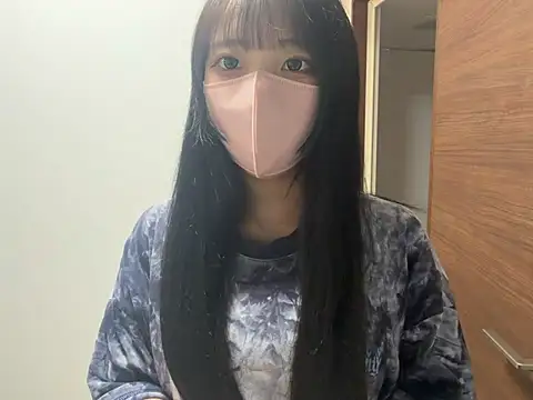 Snapshot of ohuton_love chatting on 07-19-26, 05:38 ohuton love online show from 07-19-26, 05:38