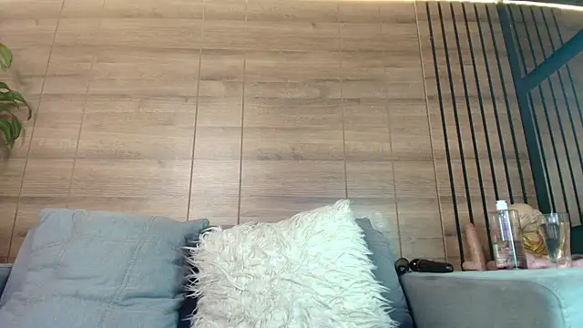 Snapshot of alys_molly_11 chatting on 07-31-26, 11:09 alys molly 11 online show from 07-31-26, 11:09