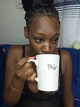 Snapshot of phatassmatic chatting on 07-15-26, 10:55 phatassmatic online show from 07-15-26, 10:55