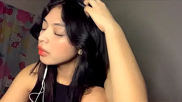 Hazelanne online show from 06-21-26, 12:22