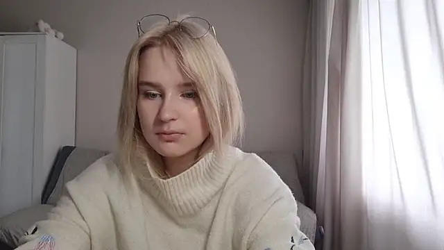 BloomMoon online show from 07-10-26, 10:48