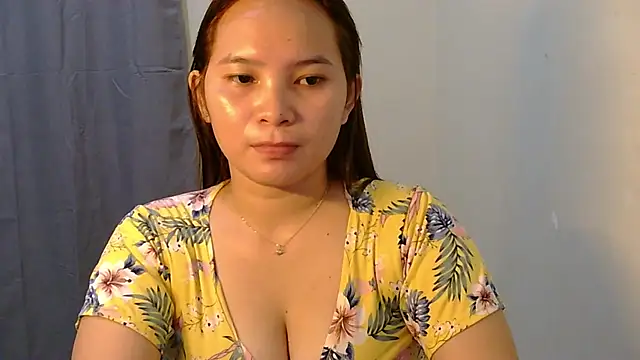 Fhwilloughbyxx online show from 07-10-26, 11:21