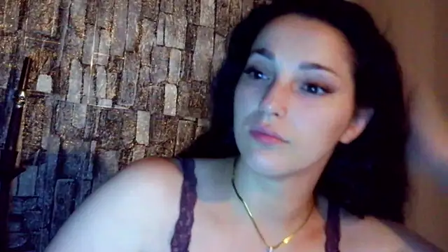 Ellara- online show from 06-21-26, 01:44