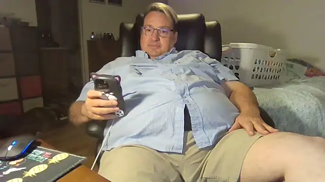 Snapshot of wrenvx chatting on 07-21-26, 04:25 wrenvx online show from 07-21-26, 04:25