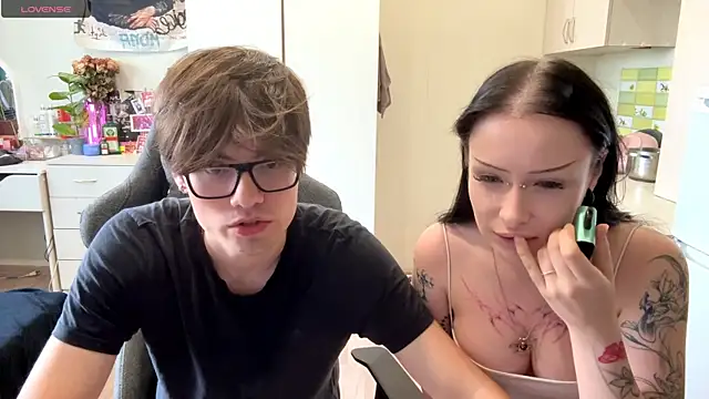 JadeNoiiir online show from 06-27-26, 11:16