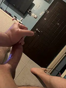 steelxXX  online show from 06-18-26, 06:35