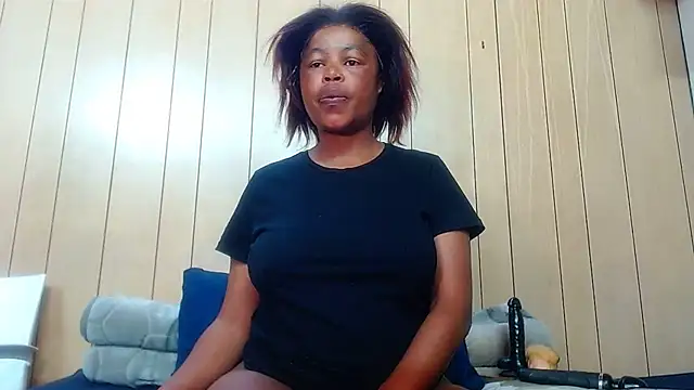 Snapshot of spicykittyy chatting on 07-12-26, 06:47 spicykittyy online show from 07-12-26, 06:47