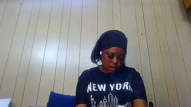 Snapshot of spicykittyy chatting on 07-17-26, 09:39 spicykittyy online show from 07-17-26, 09:39